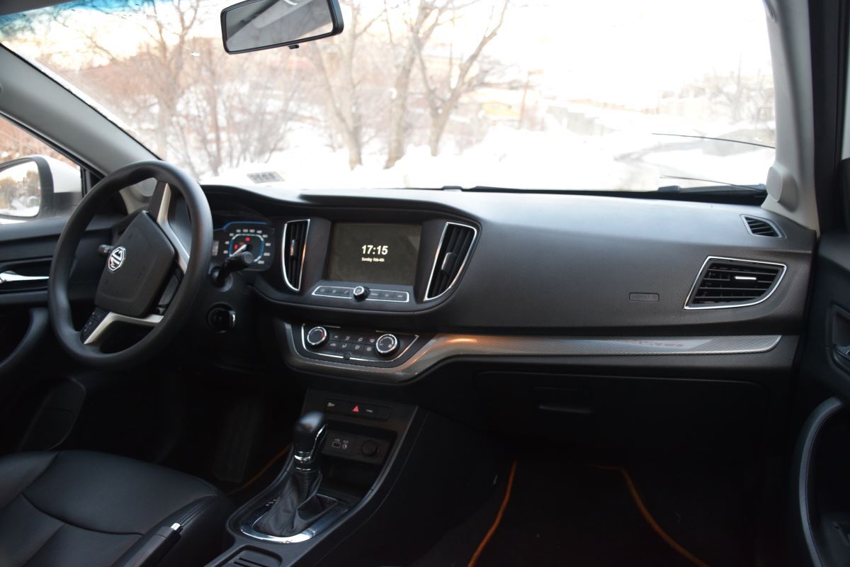مقایسه ام جی 360 با مرسدس بنز CLS350 + مشخصات فنی