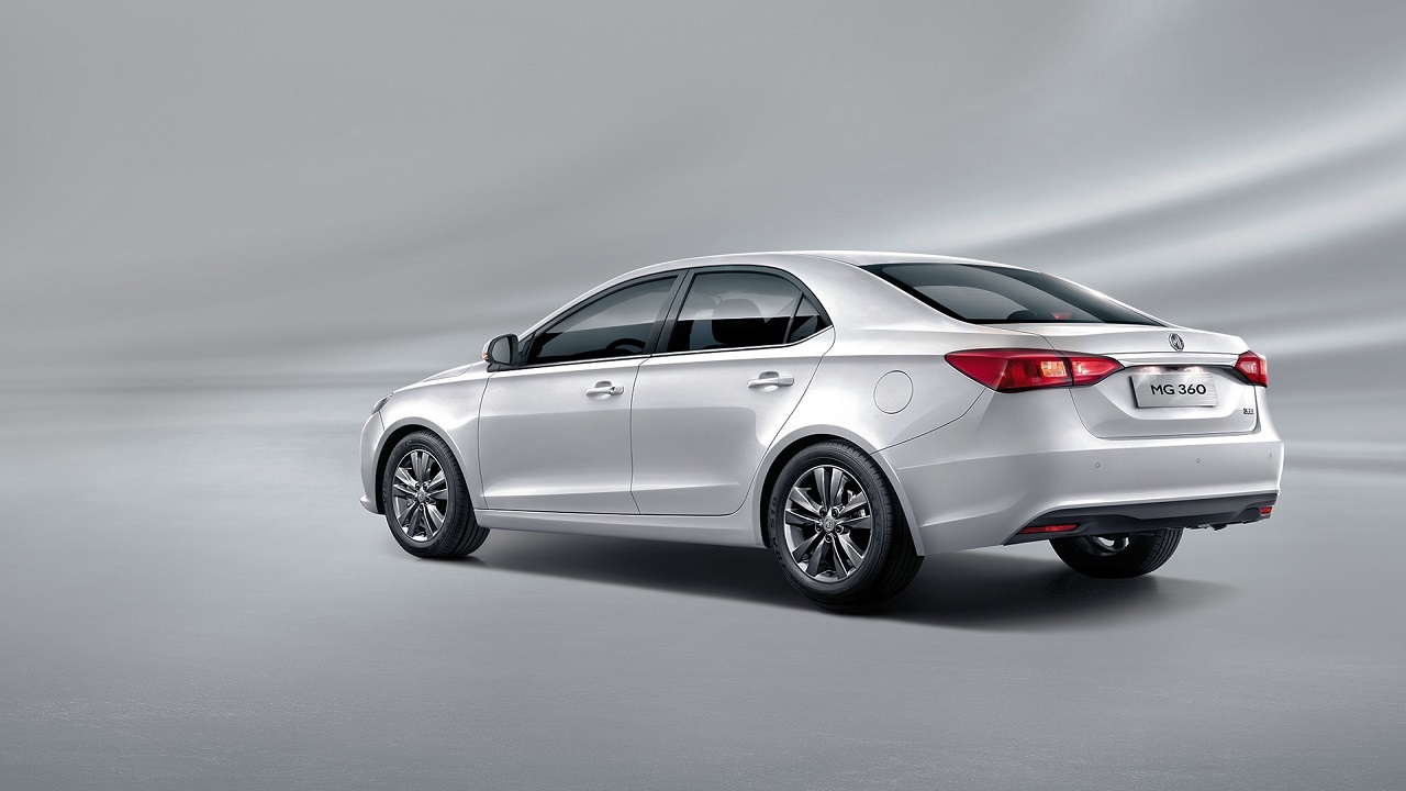 مقایسه ام جی 360 با مرسدس بنز CLS350 + مشخصات فنی