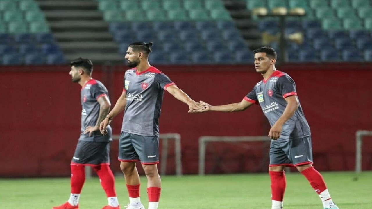 اولین بازی ۵ بازیکن تیم فوتبال پرسپولیس در آسیا