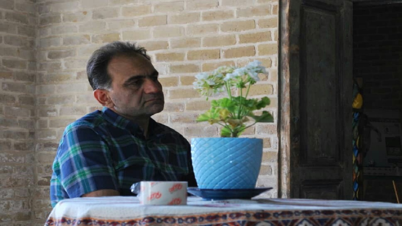 دروازه طلایی تئاتر روی میز تدوین
