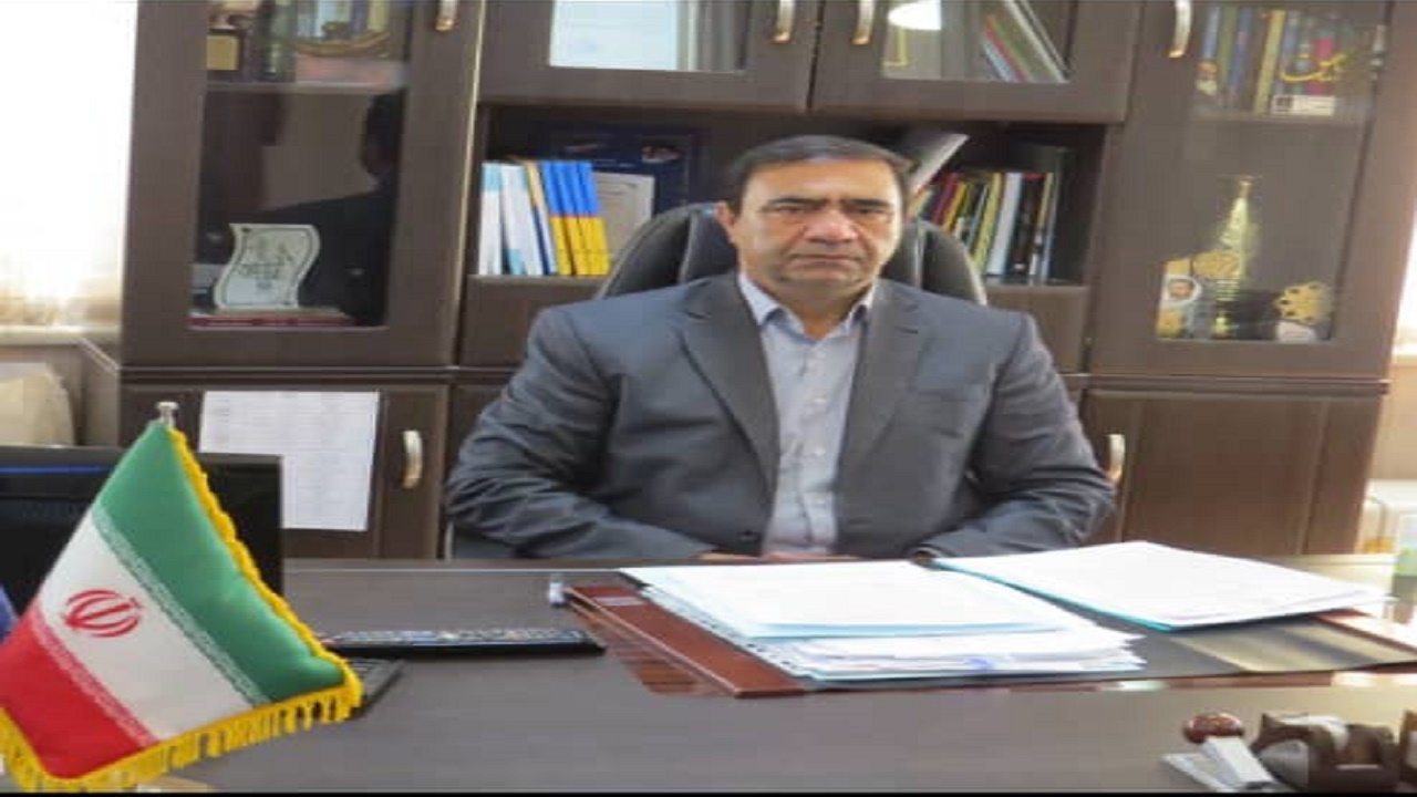 توقیف خودروی حامل لوازم آرایشی قاچاق در سیب و سوران