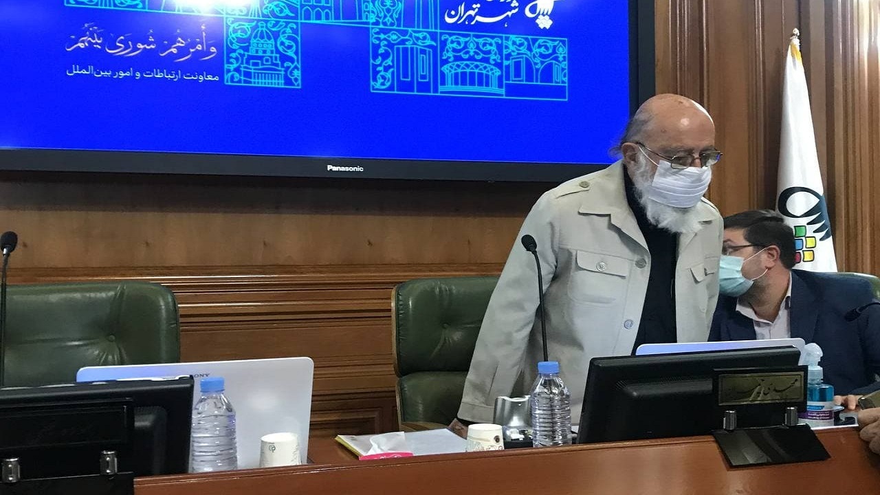 حضور مهدی چمران در صحن شورای شهر/تخفیف شورای ششمی‌ها برای عوارض ۱۴۰۰ در تهران
