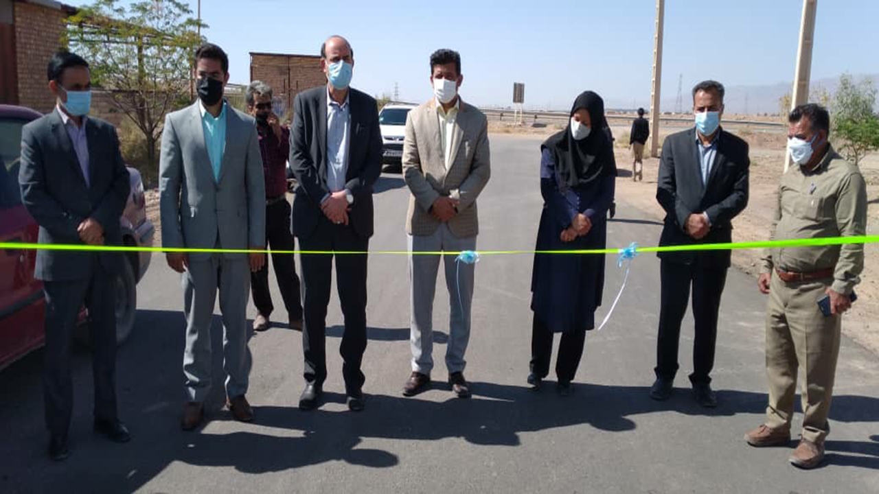 بهره برداری از پروژه زیرسازی و آسفالت معابر روستای بها آباد در زرند