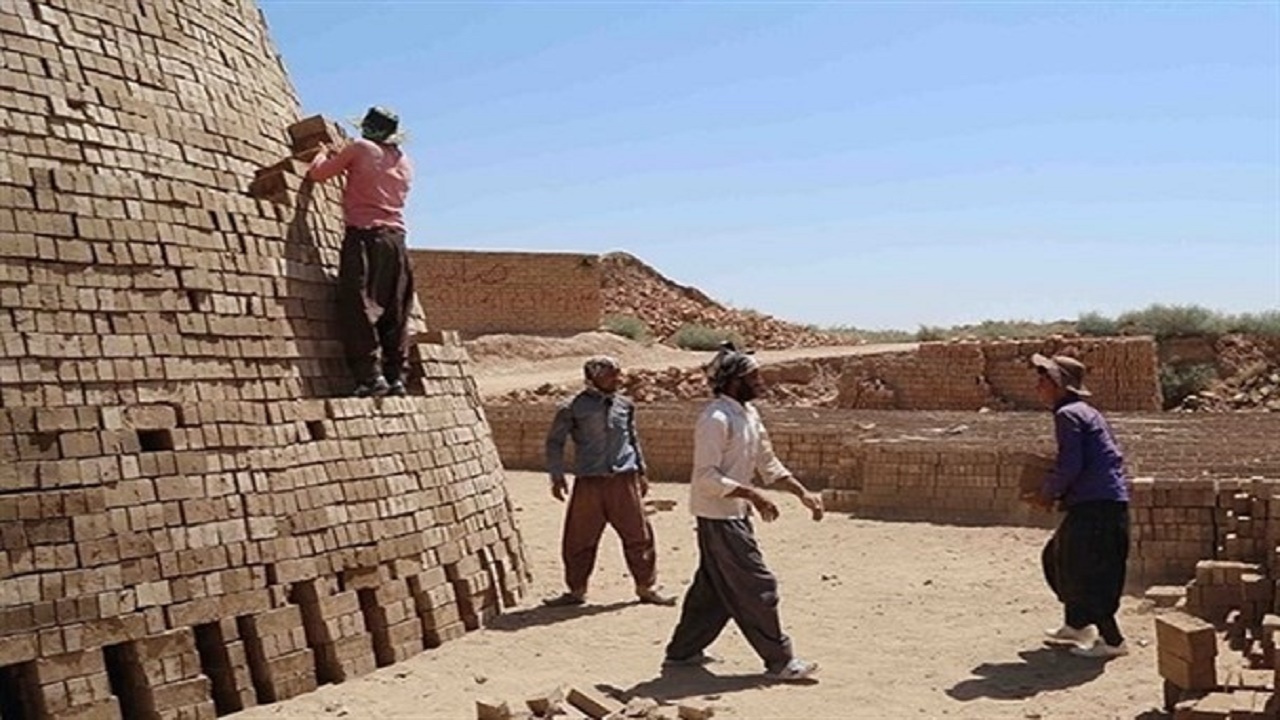 سالیانه در مصرف نفت کوره واحد‌های تولید کننده آجر در ایرانشهر سه میلیون لیتر صرفه‌جویی می‌شود