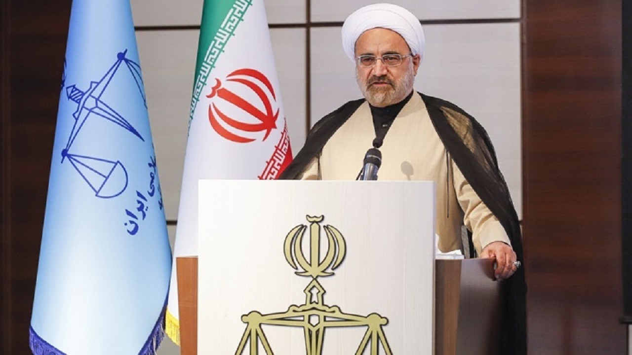 استقبال دستگاه قضا از انتقادات/ تخلف مدیران کارگران را بیکار نکند