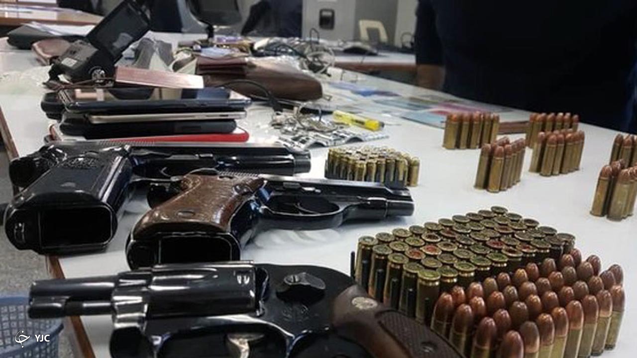 بزرگترین باند قاچاق سلاح و مهمات در مهاباد منهدم شد