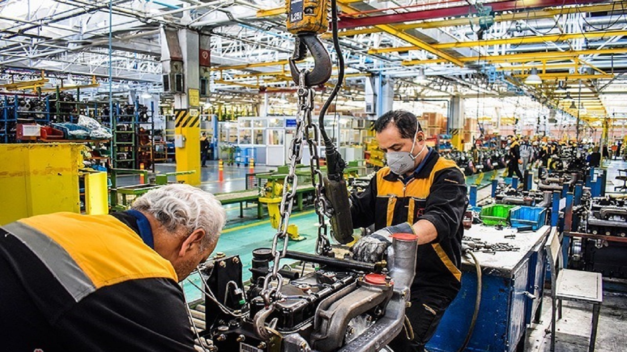 ضرورت کاهش بوروکراسی‌های اداری در برطرف کردن موانع تولید