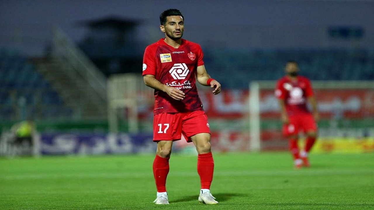 شیری تنها مدافع تخصصی پرسپولیسی‌ها در سمت راست