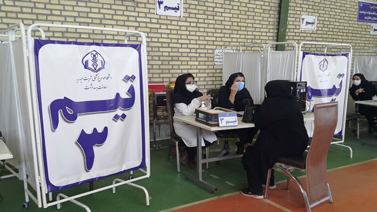 ۷۰ درصد مادران باردار جهرمی مشمول واکسن کرونا هستند