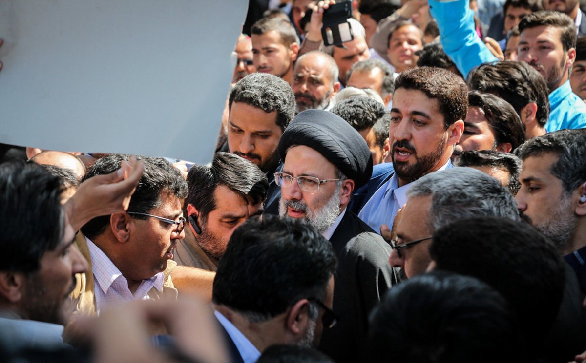 بسیار سفر باید تا پخته شود خامی
