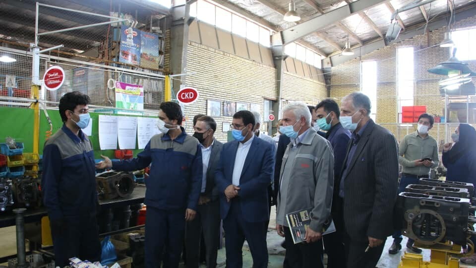 بازدید رئیس کل دادگستری استان کرمان از تراکتورسازی عمران سیرجان