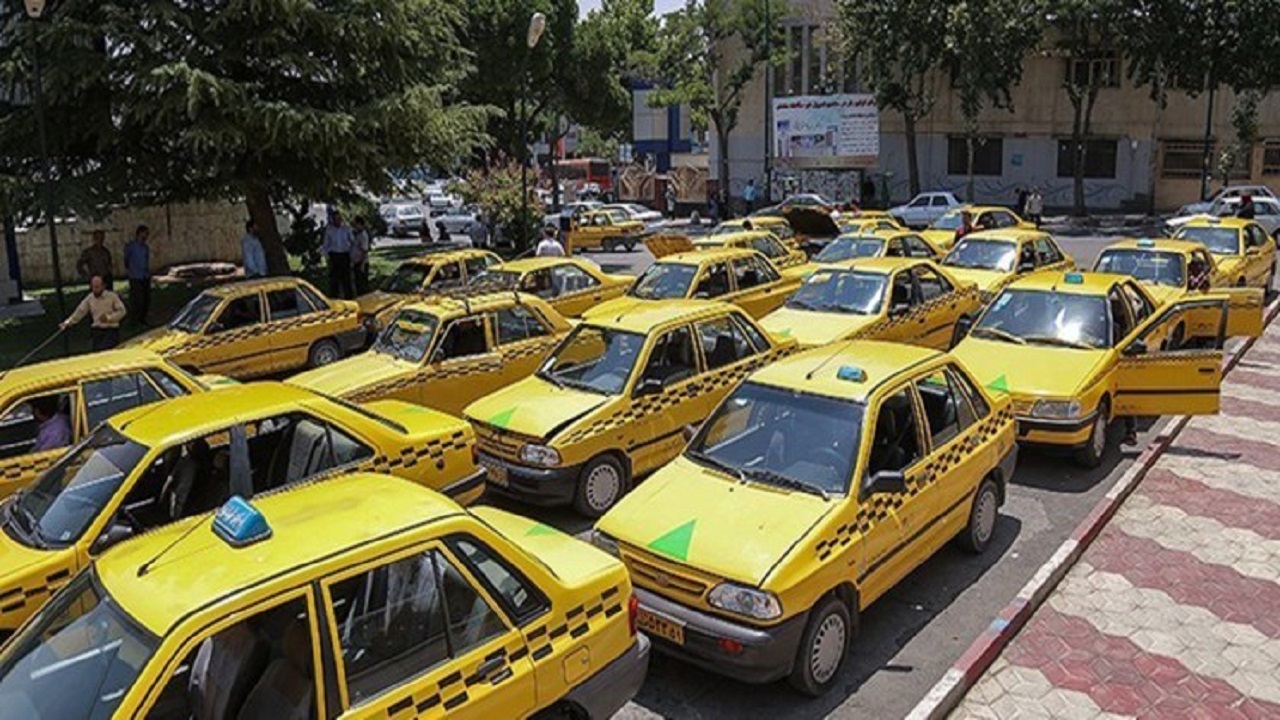جلوگیری از تردد رانندگان تاکسی فاقد کارت واکسیناسیون کرونا