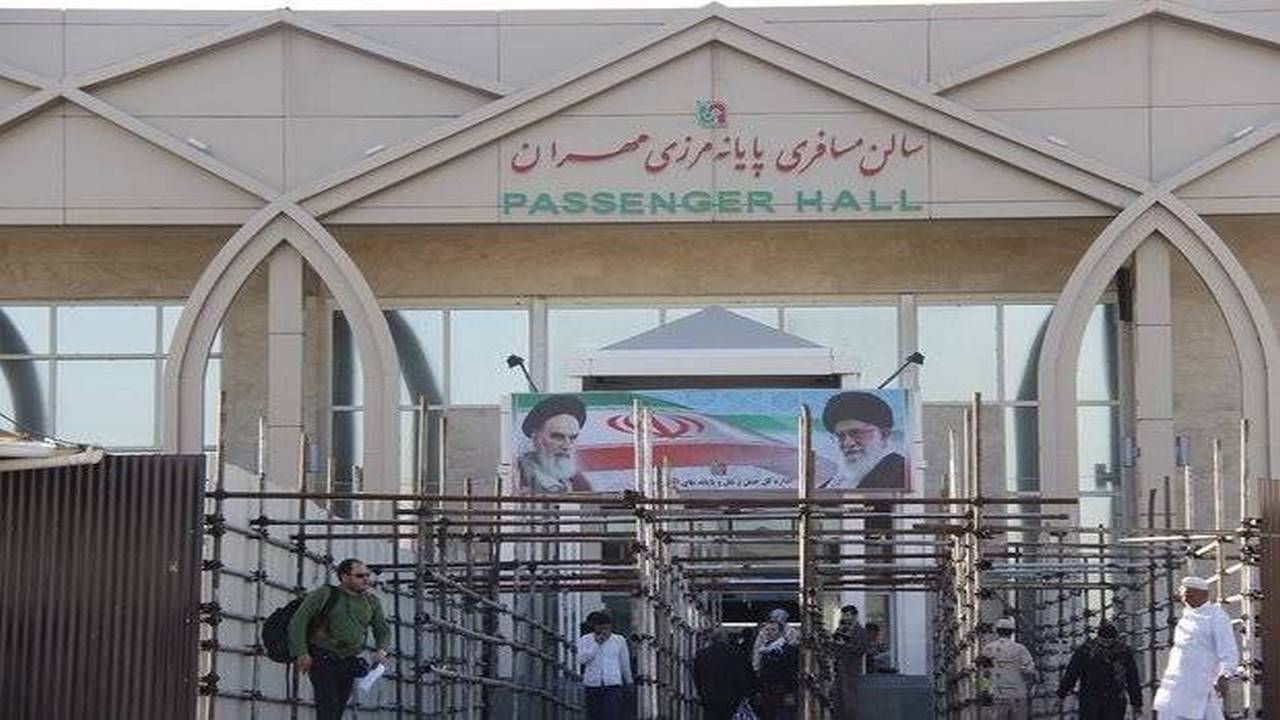 خروج از مرز مهران امکان پذیر نیست