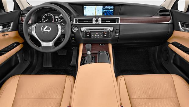 مقایسه تویوتا کمری سولارا با لکسوس GS250 + مشخصات فنی