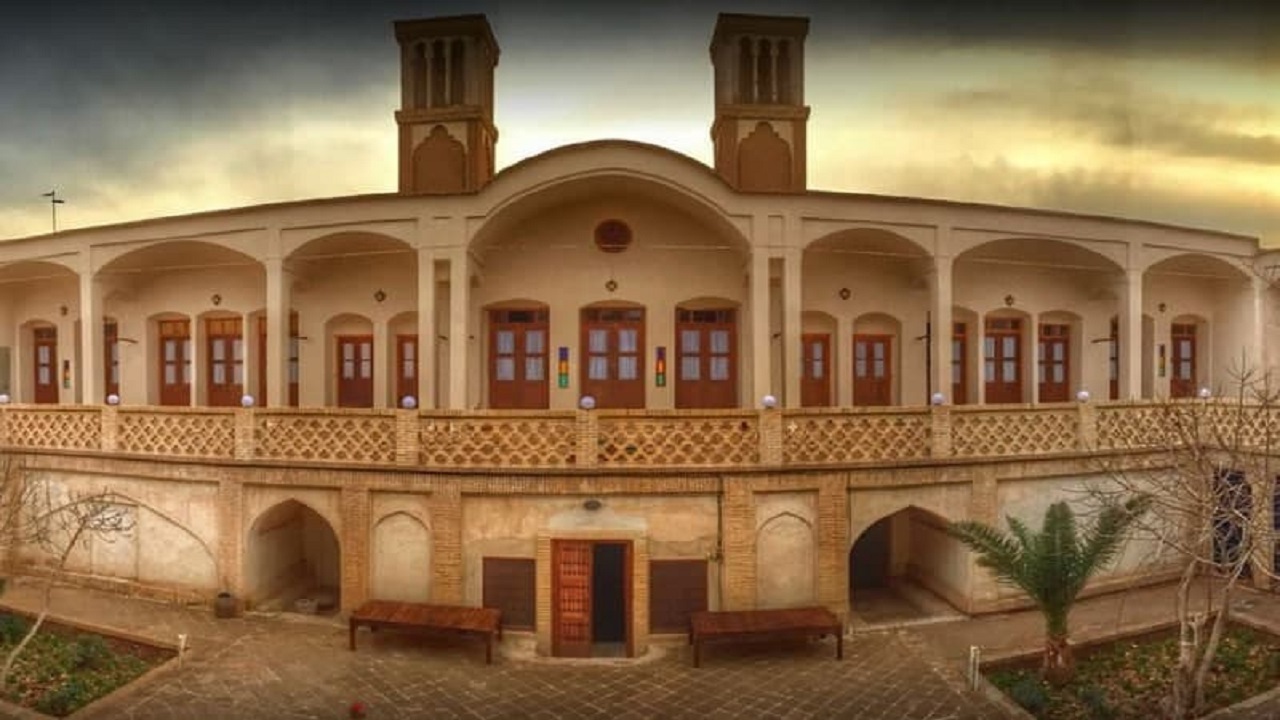 بنایی خیره کننده در آران و بیدگل برای عاشقان گردشگری + فیلم