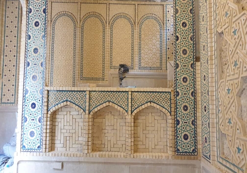 کاربرد اشکال هندسی در هنر مقرنس کاری 