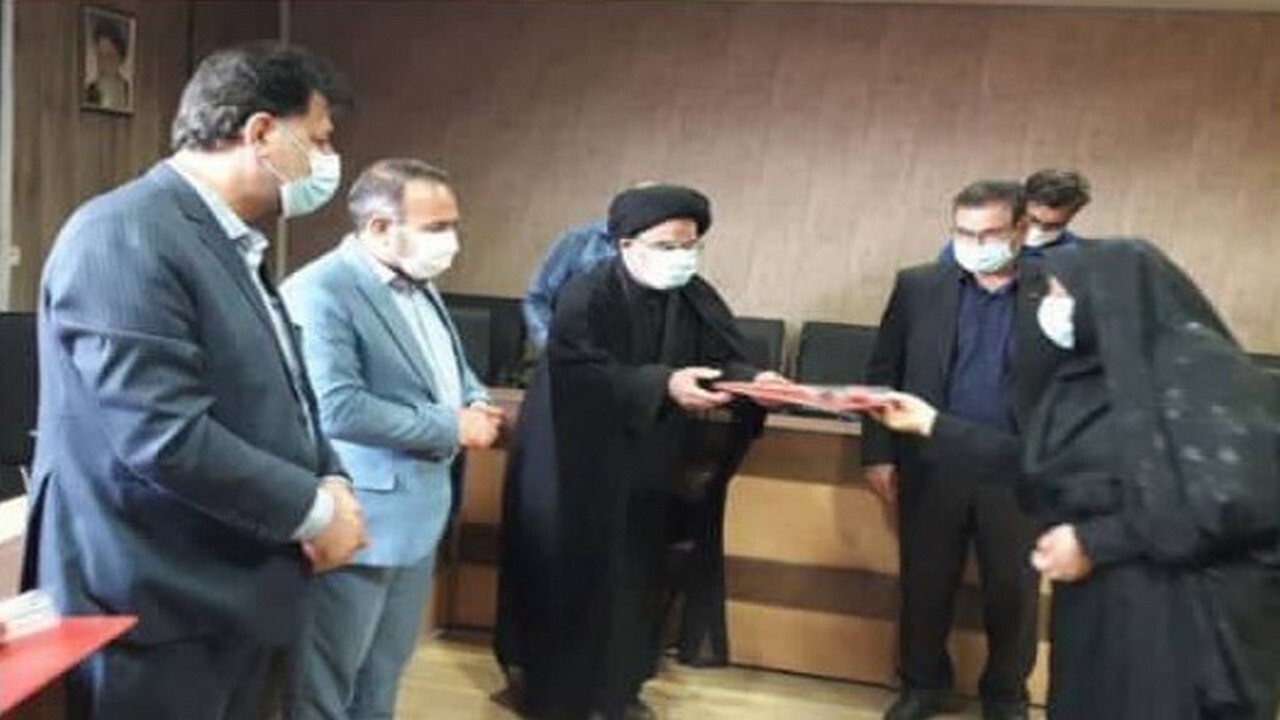 تجلیل از بهورزان نمونه شهرستان دهلران
