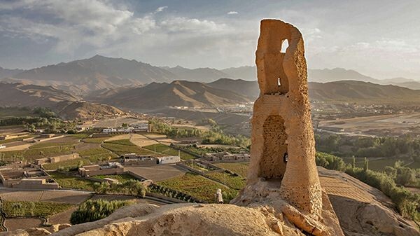 قلعه&zwnj;ی باشکوه ضحاک در سرزمین بودای افغانستان + تصاویر