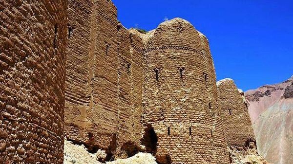 قلعه&zwnj;ی باشکوه ضحاک در سرزمین بودای افغانستان + تصاویر