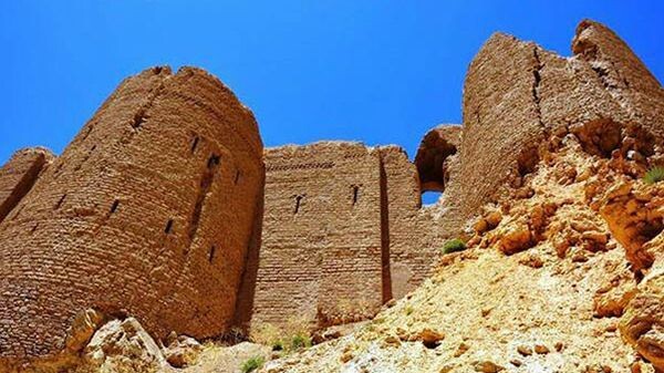 قلعه&zwnj;ی باشکوه ضحاک در سرزمین بودای افغانستان + تصاویر