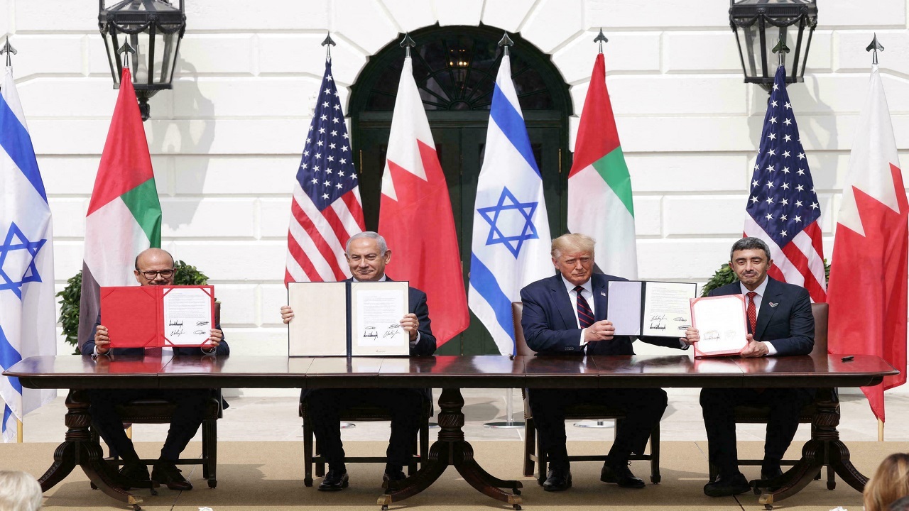 ننگ عادی‌سازی روابط با رژیم صهیونیستی همچنان بر پیشانی اعراب/ دستاورد خائنان به آرمان فلسطین پس از یک سال چیست؟