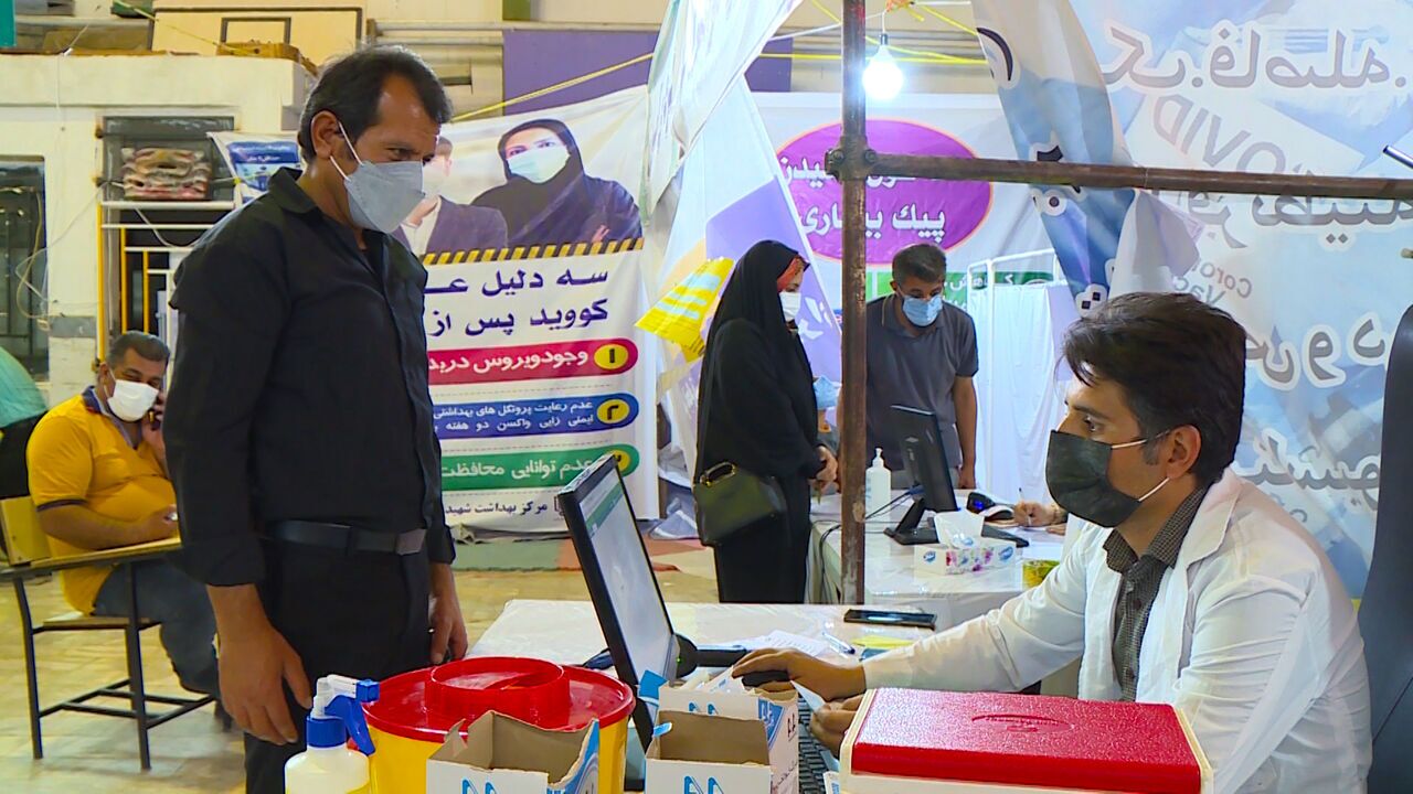 استقبال ۶۴ درصد از اهالی میانجنگل فسا از تزریق واکسن کرونا