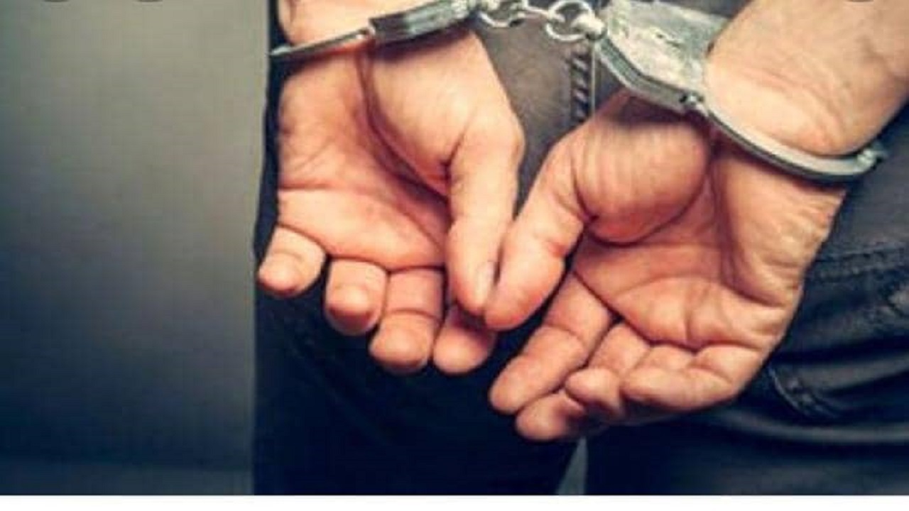 کشف ۲ تن آهن مسروقه از یک انبار ضایعاتی در آبادان