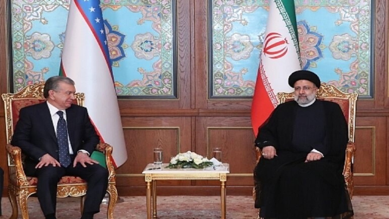 رئیسی: سطح روابط اقتصادی ایران و ازبکستان باید ارتقا پیداکند/ رئیس‌جمهور ازبکستان: به دنبال نقشه راه عملیاتی برای گسترش روابط اقتصادی با ایران هستیم