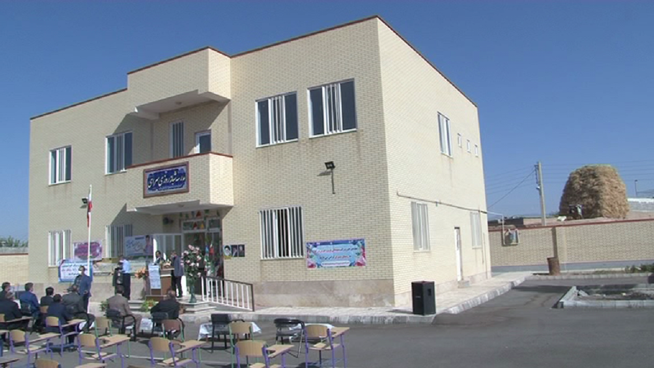 افتتاح مدرسه ۸ کلاسه خیرساز در هریس