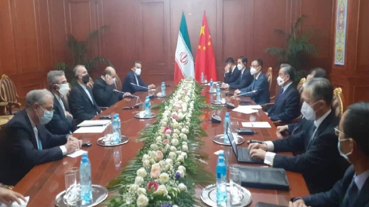 امیرعبداللهیان: از همکاری چین در ارسال واکسن کرونا به ایران تشکر می‌کنیم/ وزیر خارجه چین: اجرای موافقت‌نامه همکاری‌های ۲۵ ساله ایران و چین اهمیت دارد