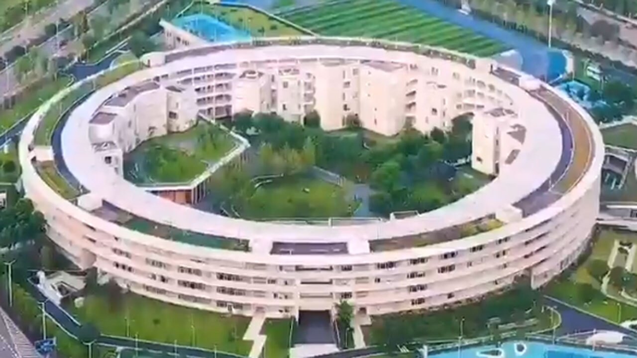 ساختمان زیبای یک مدرسه راهنمایی در چین + فیلم
