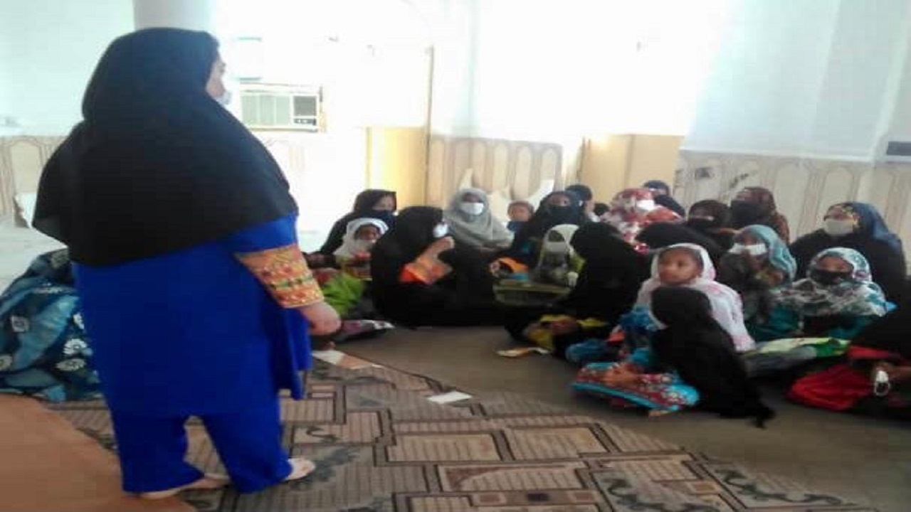 دستان پرتوان زنان روستایی شهرستان فنوج درکمک به اقتصاد خانوار