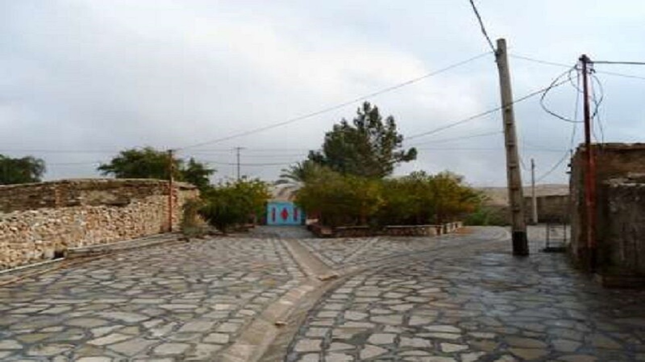 گذرگاه های روستایی استان اصفهان سنگ فرش می شود