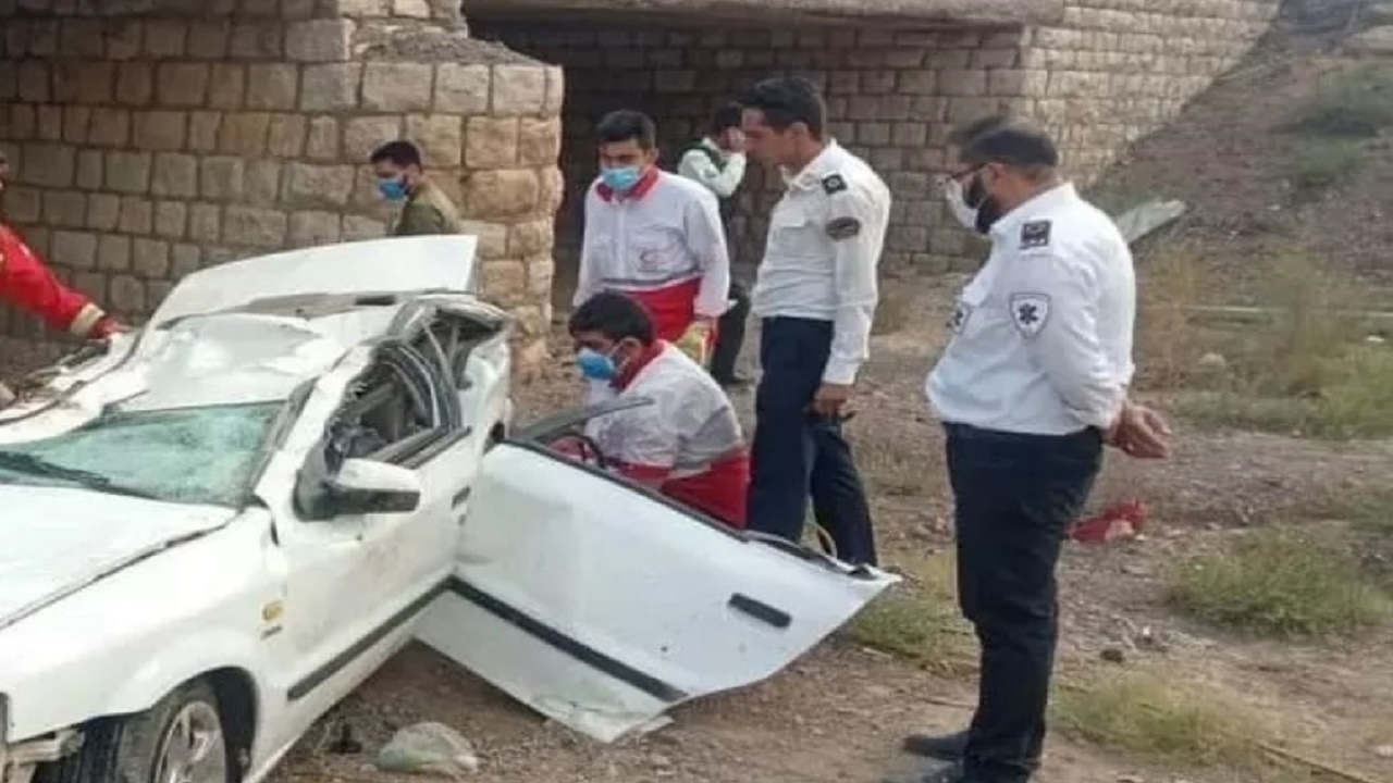 ۶ مصدوم بر اثر واژگون شدن پراید در آزادراه امیرکبیر