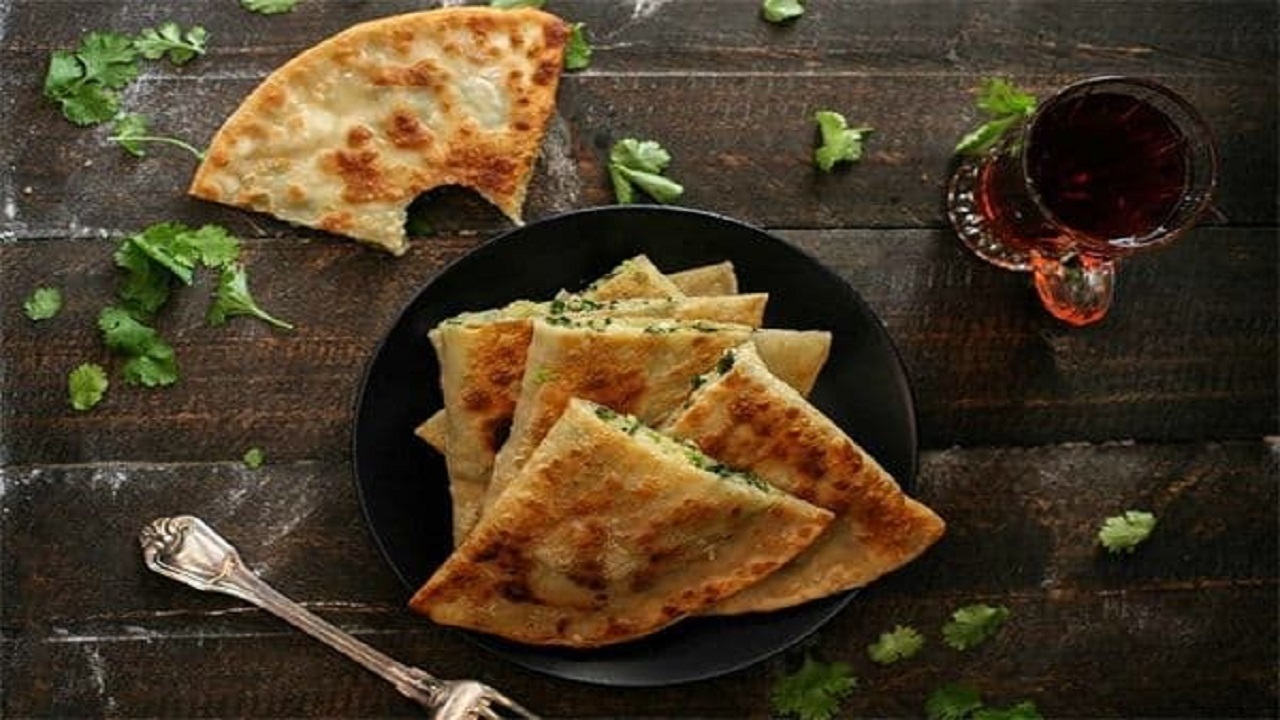 با بولانی کچالو از غذاهای محبوب کشور افغانستان بیشتر آشنا شوید+ فیلم و تصاویر