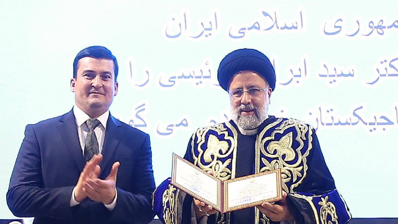 اعطای دکترای افتخاری دانشگاه ملی تاجیکستان به رئیسی + تصویر مدرک
