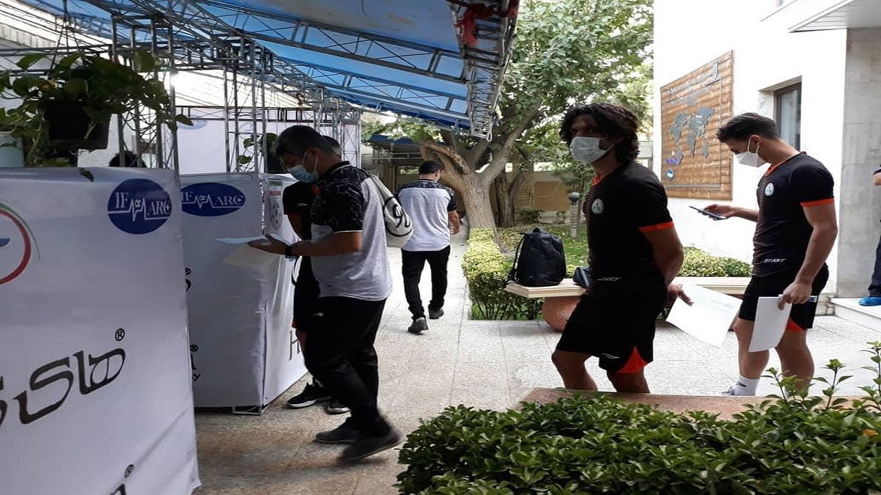حضور بازیکنان ذوب آهن در تست پزشکی پیش فصل