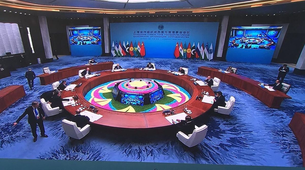 عضویت ایران در شانگهای دستمان را در مذاکرات احیاء برجام باز می‌کند/ حضور ایران یک وزن مناسبی به شانگهای می‌دهد