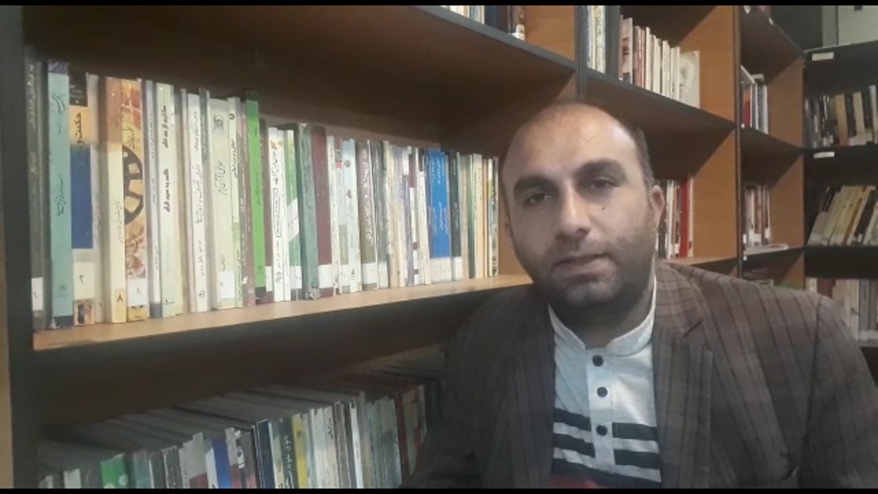 سروده‌هایی از یک شاعر معاصر در روز گرامیداشت ادبیات پارسی + فیلم