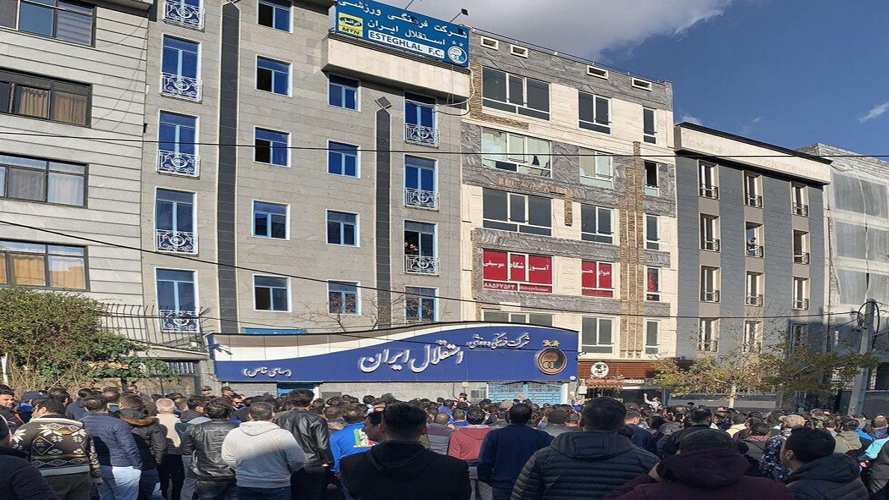 شرایط نامعلوم باشگاه استقلال پس از استعفای مددی
