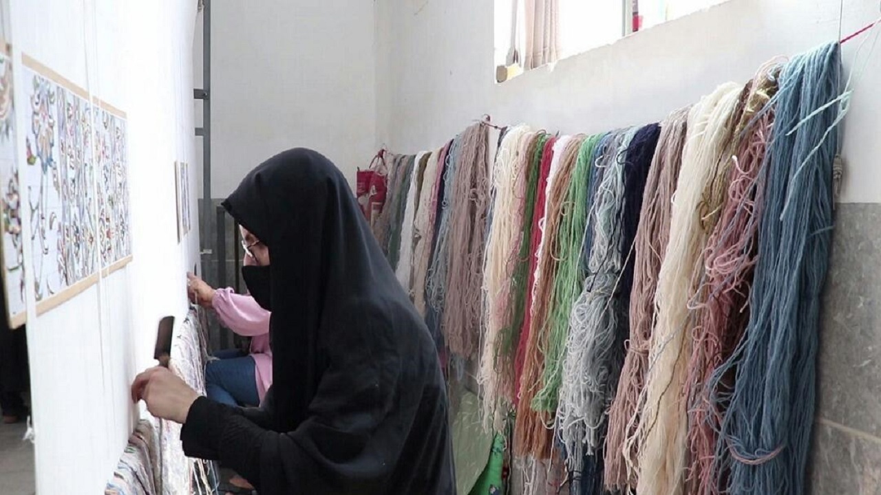 کارگاهی تولیدی یاری گر بانوان خانه دار اردکانی