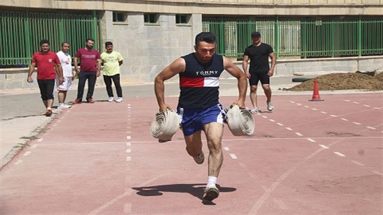 آزمون آمادگی جسمانی آتش نشانان سنندجی برگزار شد