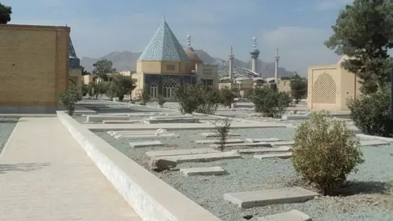 ساخت و ساز در حریم تاریخی تخت فولاد اصفهان متوقف شد