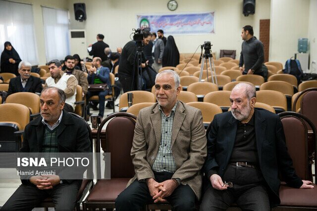 نگاهی به پرونده زندانیان معروف نگاهی به پرونده زندانیان معروف
