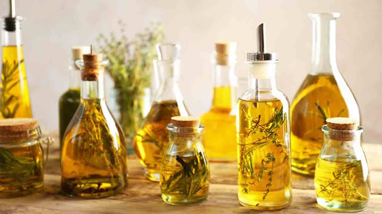 رسوب ۲۰۰ هزار تن روغن خام در بنادر