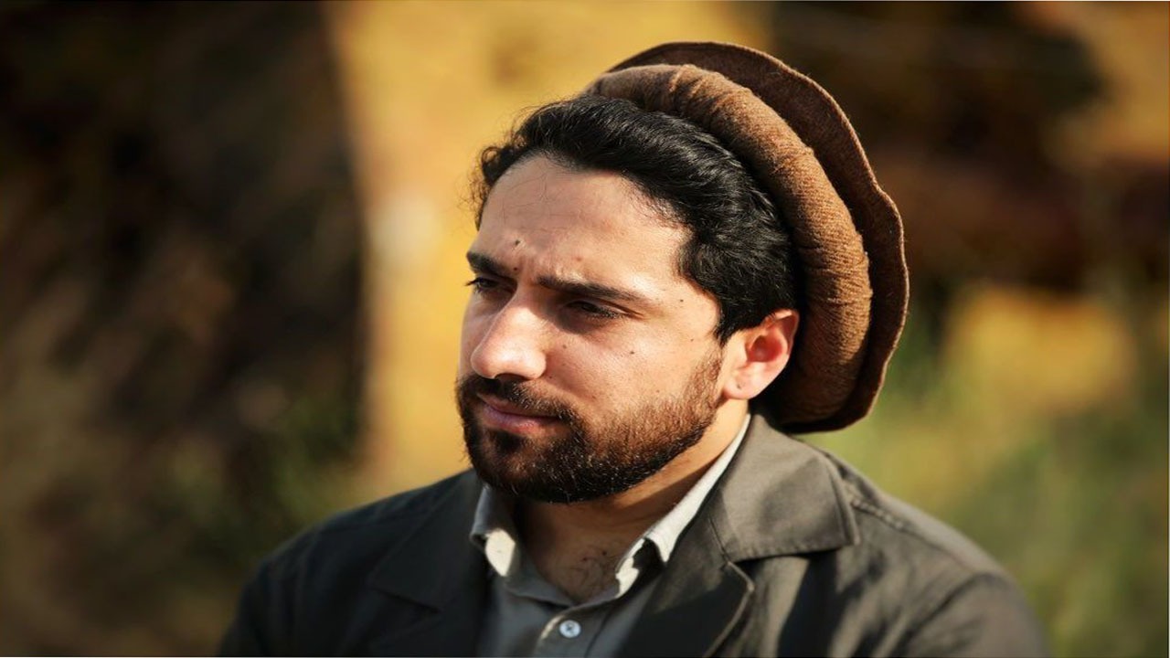 احمد مسعود کجاست؟