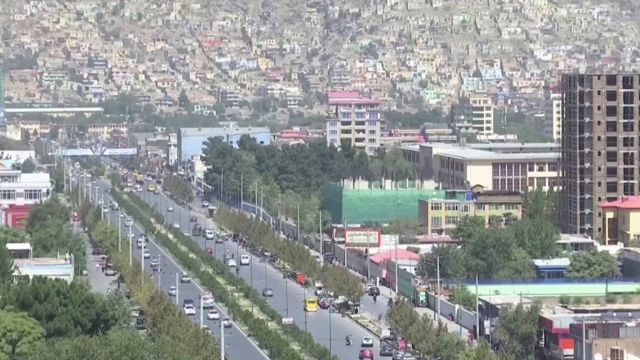 مشکل زمین های غصبی را حل می کنیم