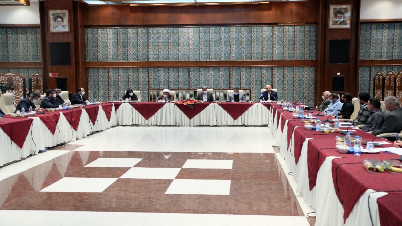 نشست بررسی ابعاد زیست محیطی سریال «افرا»