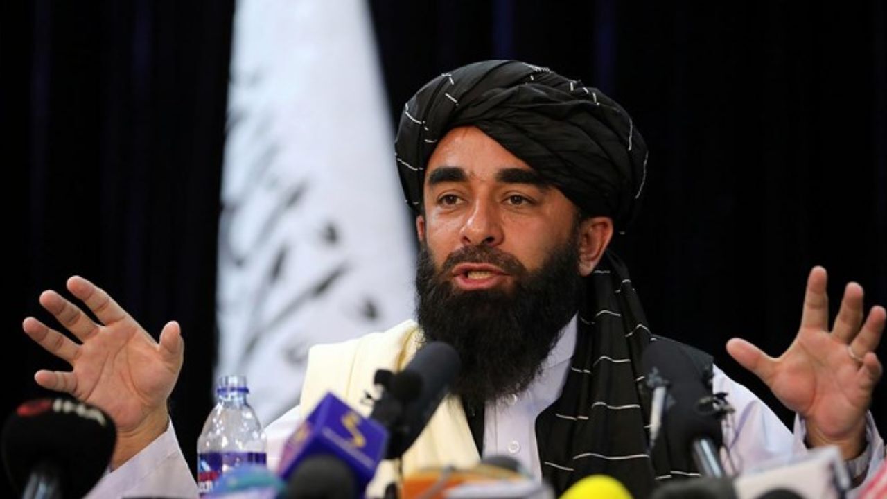 مجاهد: آمریکا مسئولیت کشتارهای گذشته خود در افغانستان را بر عهده بگیرد