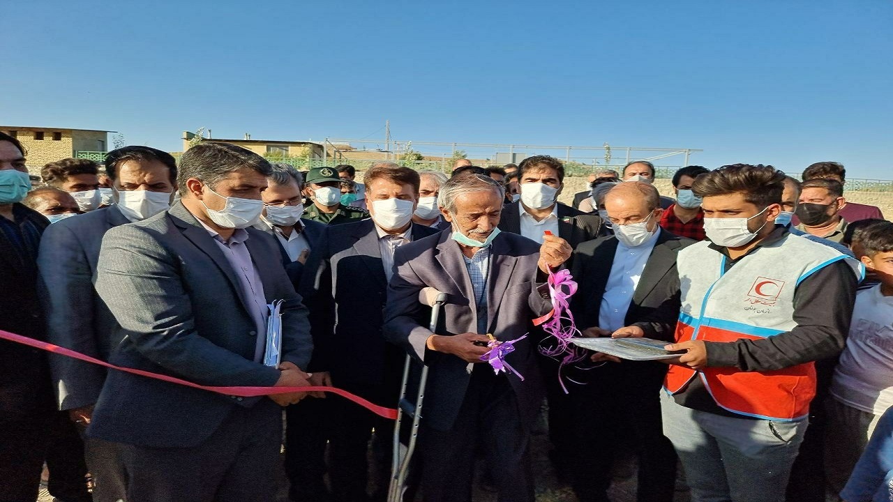 نخستین زمین چمن مینی فوتبال روستایی نهاوند افتتاح شد